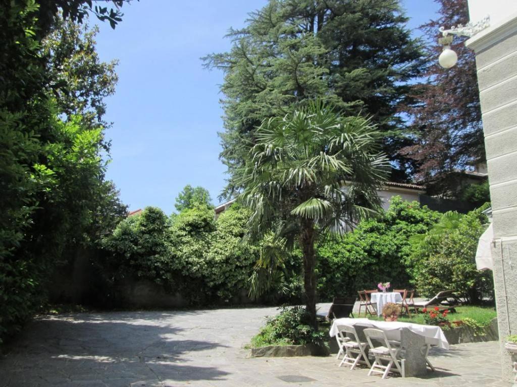 Villa Adriana Varese Exterior foto